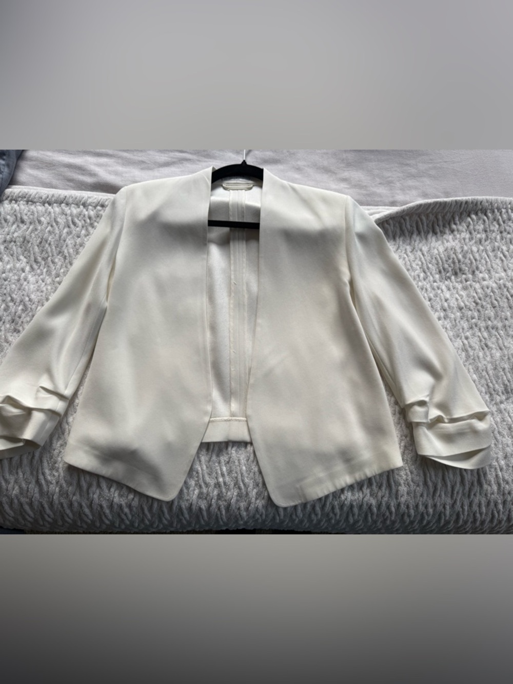 Aritzia Babaton Ivory Open-Front Blazer